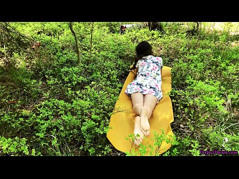 ❤️ Nieznajomy z Tindera masturbuje moją cipkę i pieprzy mnie namiętnie w lesie ❤️ Sex video at porn pl.hellporno-com.ru ❤